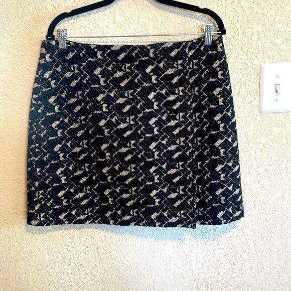 Lands’ End- {Canvas}- Black & White Wool Blend Preppy School Girl Skirt, Size 12 - Picture 1 of 9